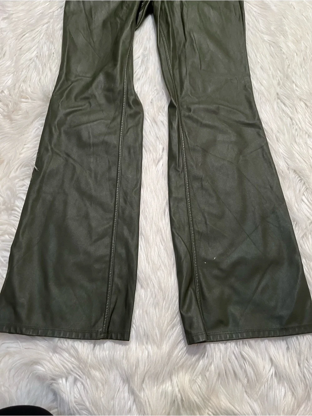 Wild Fable Women's Size 2 Low-Rise Flare Pant Olive Green Vegan Leather Pockets